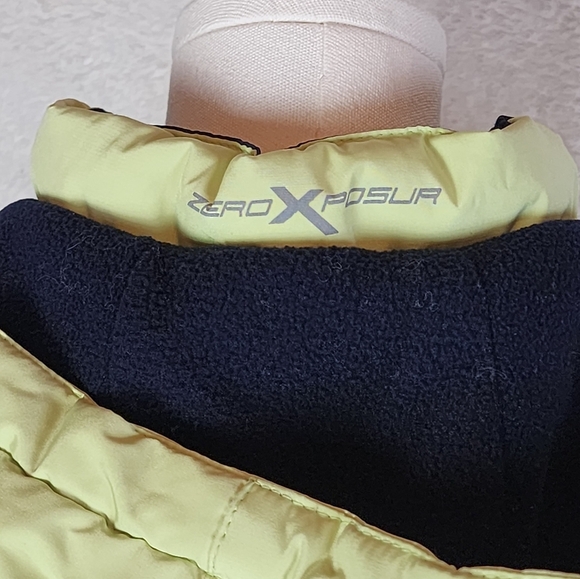 ZeroXposur Green Hooded Puffer Jacket M Down Blend Winter Coat Ski - Picture 7 of 16